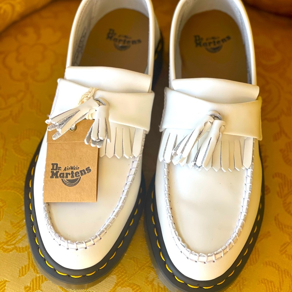 Dr. Martin Adrian Tassel Detailed Loafer leather Women’s Size 8 (39 EU seephoto)